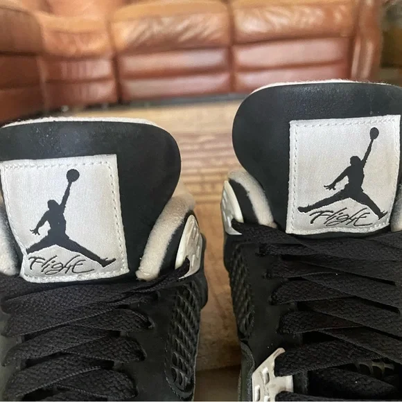Jordan 4 Retro Fear Kids Sneakers - Picture 3 of 9